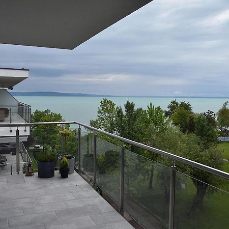 Limerence Apartments Siófok Exteriör bild